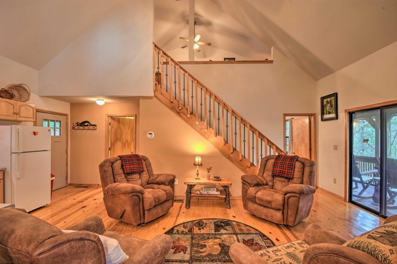 Modern Cabin With Deck In The Blue Ridge Mountains! Blairsville Eksteriør bilde